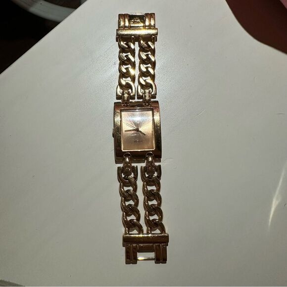 Rose Gold Guess Women’s Watch